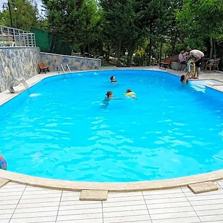Castle Nolana Hotel Geredeli