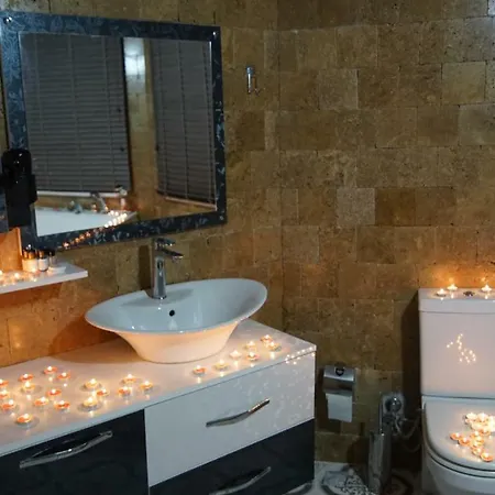 Castle Nolana Hotel Geredeli