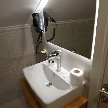 Otel Castle Nolana Geredeli