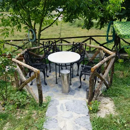 Castle Nolana Отель Geredeli
