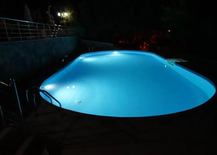 Hotel Castle Nolana Geredeli